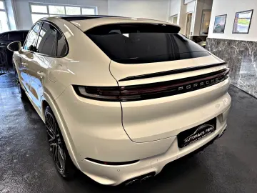 PORSCHE Cayenne Coupe E-Hybrid Pano Headup Massage PASM