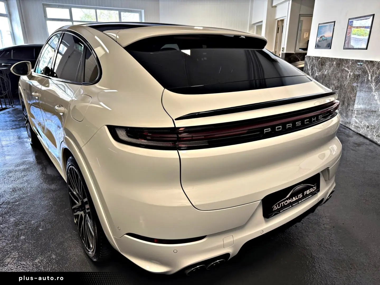 PORSCHE Cayenne Coupe E-Hybrid Pano Headup Massage PASM