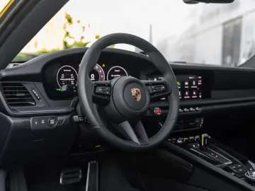 PORSCHE 992 .2 COUPE SPORTDES UITL 21 RS HDMATR 360 ACC