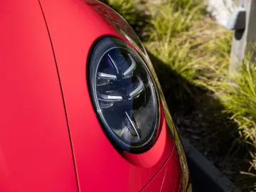 PORSCHE 992 .2 COUPE SPORTDES UITL 21 RS HDMATR 360 ACC