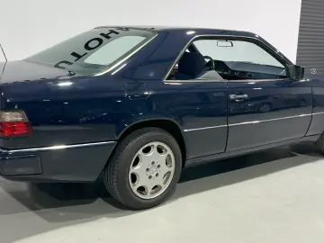 Mercedes Benz 300 CE 124C Oldtimer