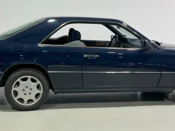 Mercedes Benz 300 CE 124C Oldtimer