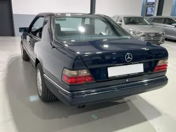 Mercedes Benz 300 CE 124C Oldtimer