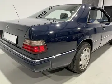 Mercedes Benz 300 CE 124C Oldtimer