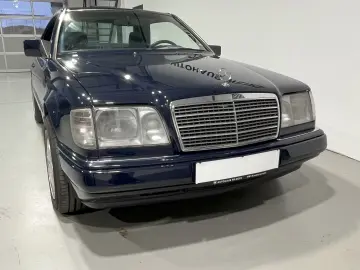 Mercedes Benz 300 CE 124C Oldtimer