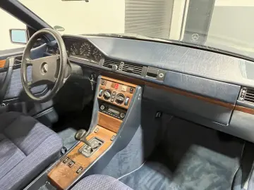 Mercedes Benz 300 CE 124C Oldtimer