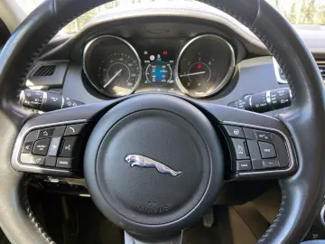 Jaguar E-Pace D150 AWD SE