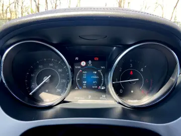 Jaguar E-Pace D150 AWD SE