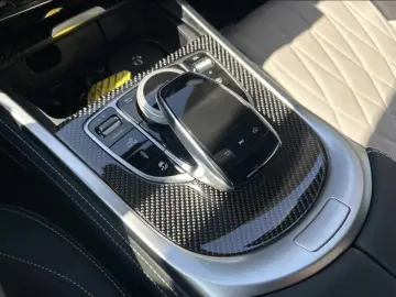 Mercedes AMG G63 4.0 V8 BiTurbo Night&Carbon-Paket 4x4x2