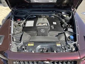 Mercedes AMG G63 4.0 V8 BiTurbo Night&Carbon-Paket 4x4x2