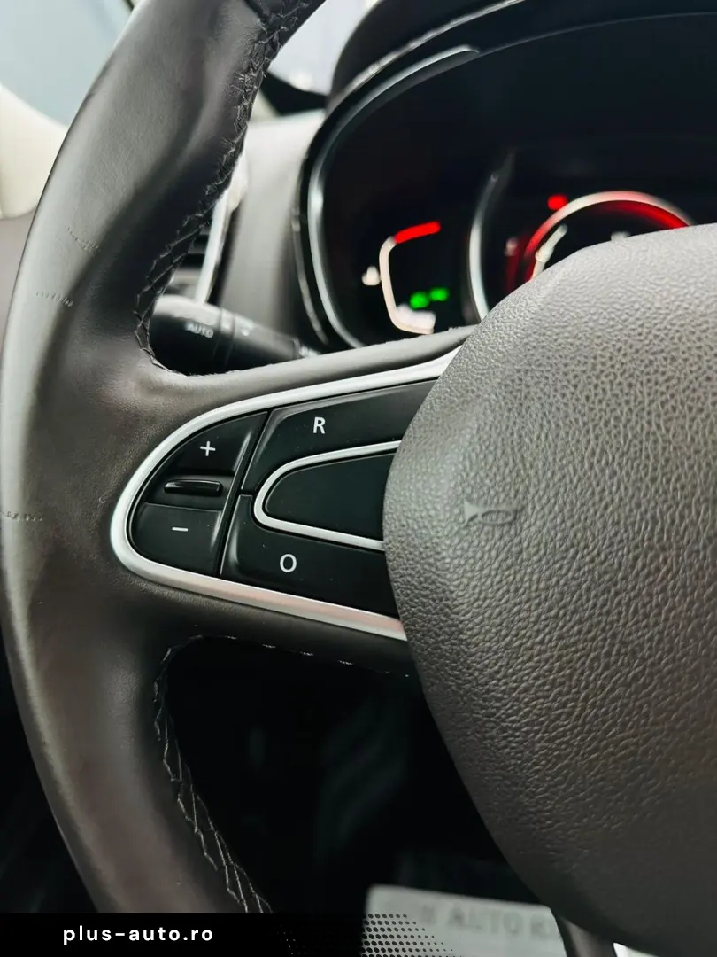 RENAULT ESPACE 2015 1.6D E6 7 Locuri Garantie 12 Luni Rate A