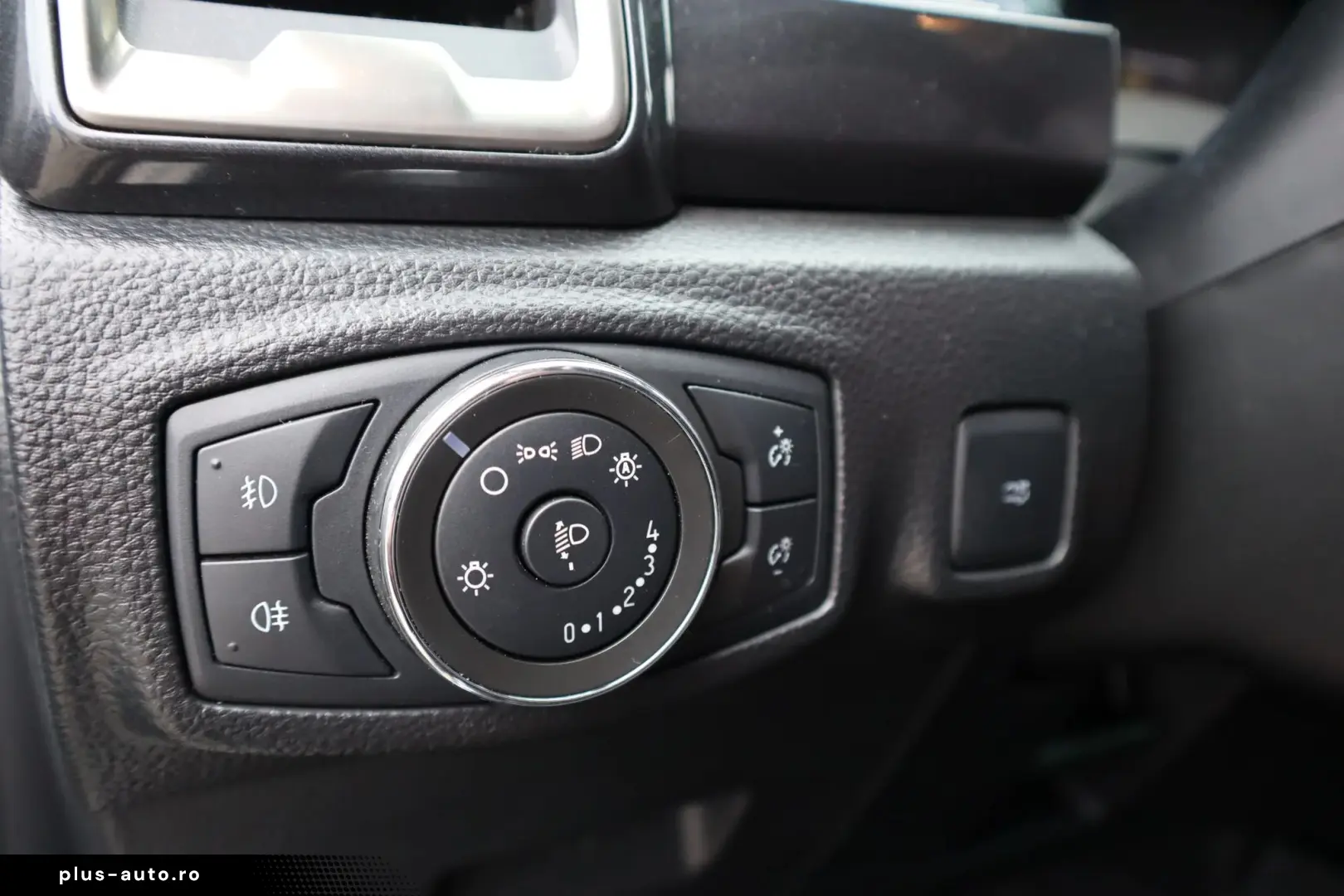 Ford Ranger Gen-Iii-2011