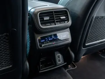 Mercedes-Benz AMG GLE 53 · 4MATIC  · Panoramic · Burmester ·