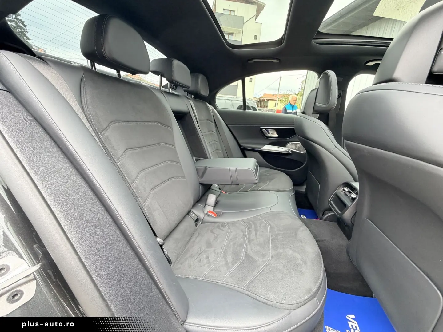 Mercedes-Benz E Gen-W214-2023