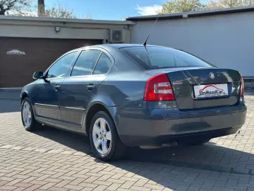 Skoda Octavia 2.0TDI DSG 140 CP