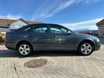 Skoda Octavia 2.0TDI DSG 140 CP