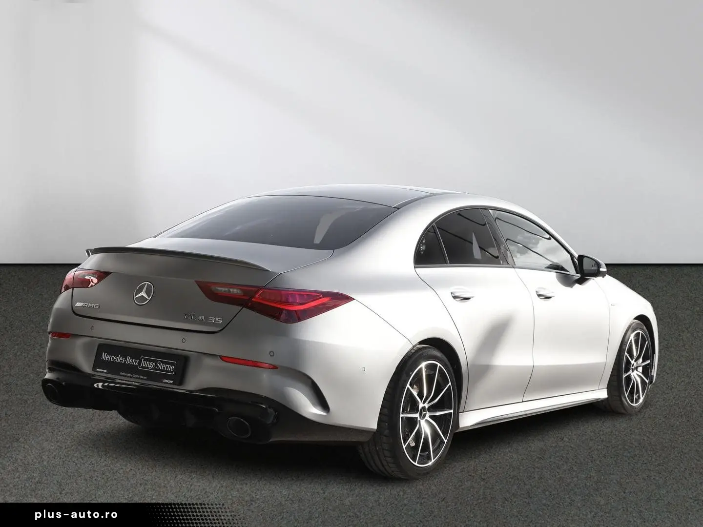 MERCEDES-BENZ CLA 35 AMG 4M Distronic Multibeam Panorama