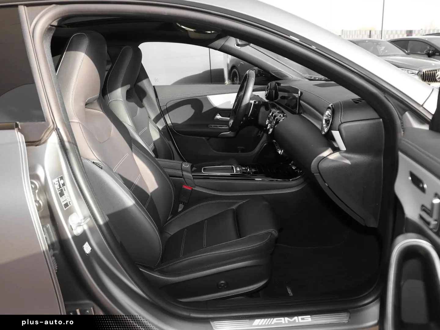 MERCEDES-BENZ CLA 35 AMG 4M Distronic Multibeam Panorama