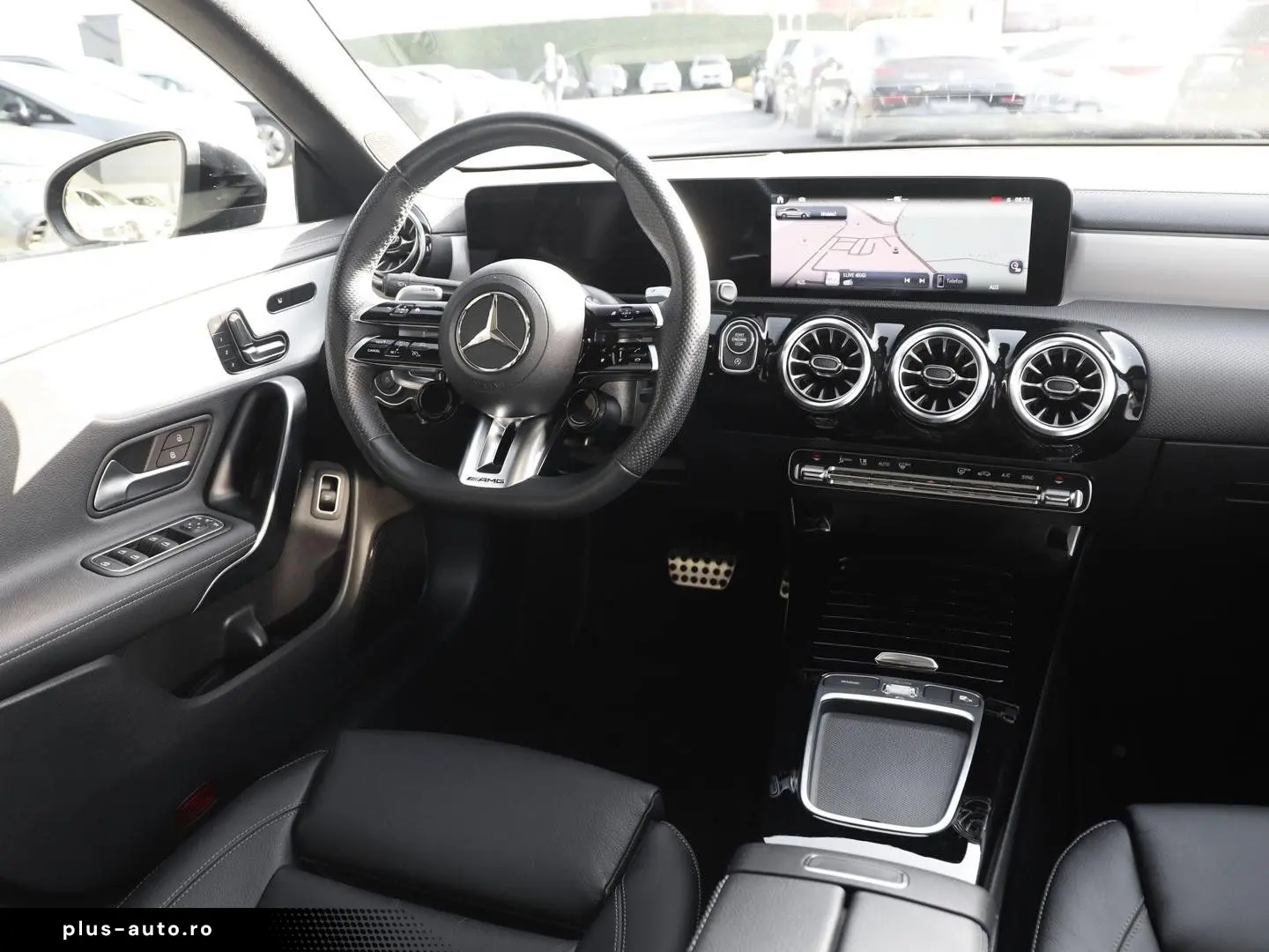 MERCEDES-BENZ CLA 35 AMG 4M Distronic Multibeam Panorama