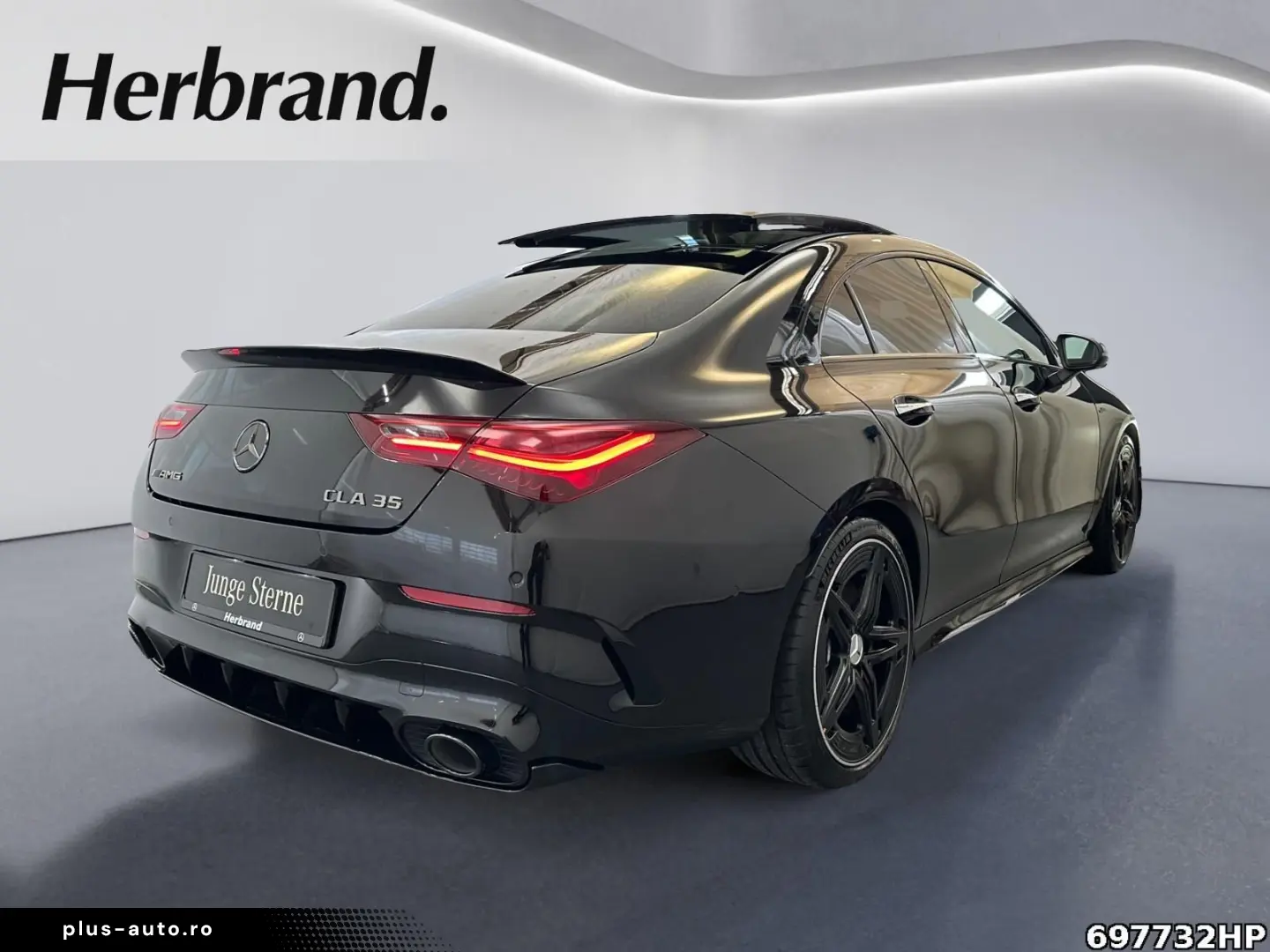 MERCEDES-BENZ CLA 35 AMG 4M Coupe  MULTIBEAM Pano Night