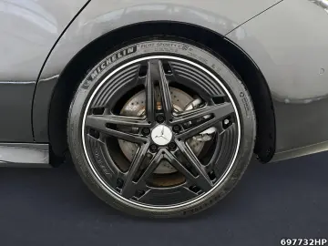 MERCEDES-BENZ CLA 35 AMG 4M Coupe  MULTIBEAM Pano Night