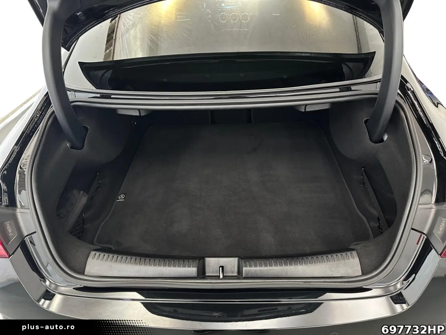 MERCEDES-BENZ CLA 35 AMG 4M Coupe  MULTIBEAM Pano Night