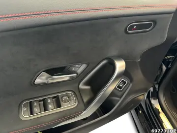 MERCEDES-BENZ CLA 35 AMG 4M Coupe  MULTIBEAM Pano Night