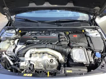 MERCEDES-BENZ CLA 35 AMG 4M Coupé PANO HuD NIGHT DISTR 360