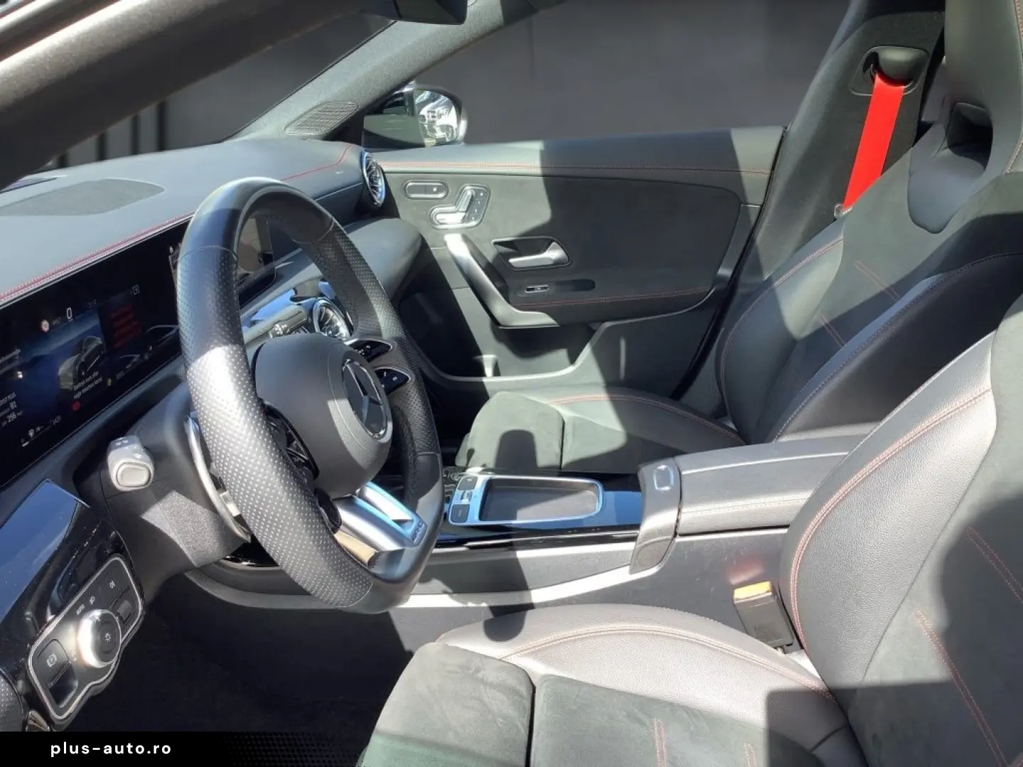 MERCEDES-BENZ CLA 35 AMG 4M Coupé PANO HuD NIGHT DISTR 360