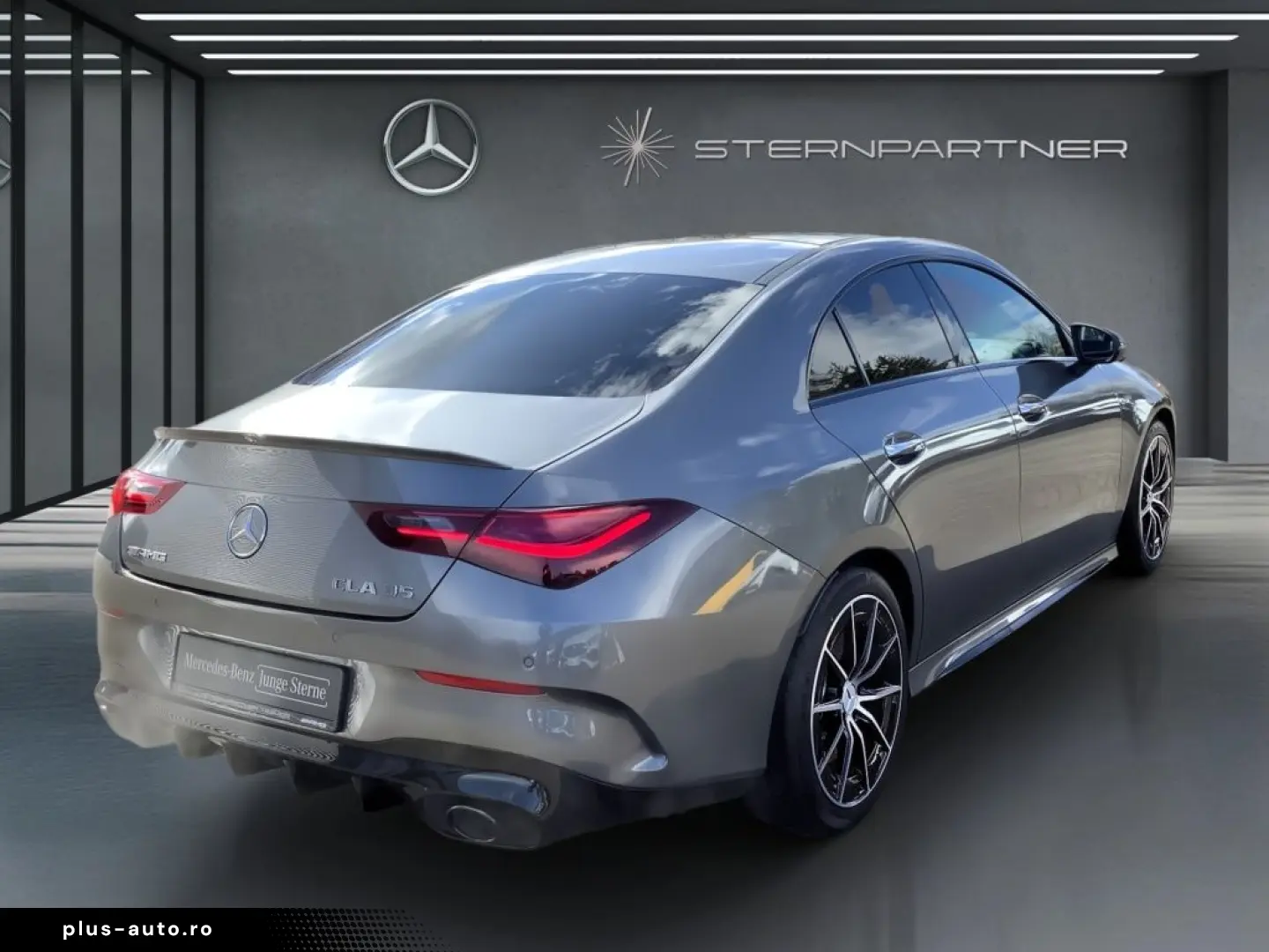 MERCEDES-BENZ CLA 35 AMG 4M Coupé PANO HuD NIGHT DISTR 360