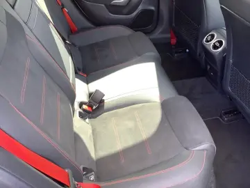 MERCEDES-BENZ CLA 35 AMG 4M Coupé PANO HuD NIGHT DISTR 360