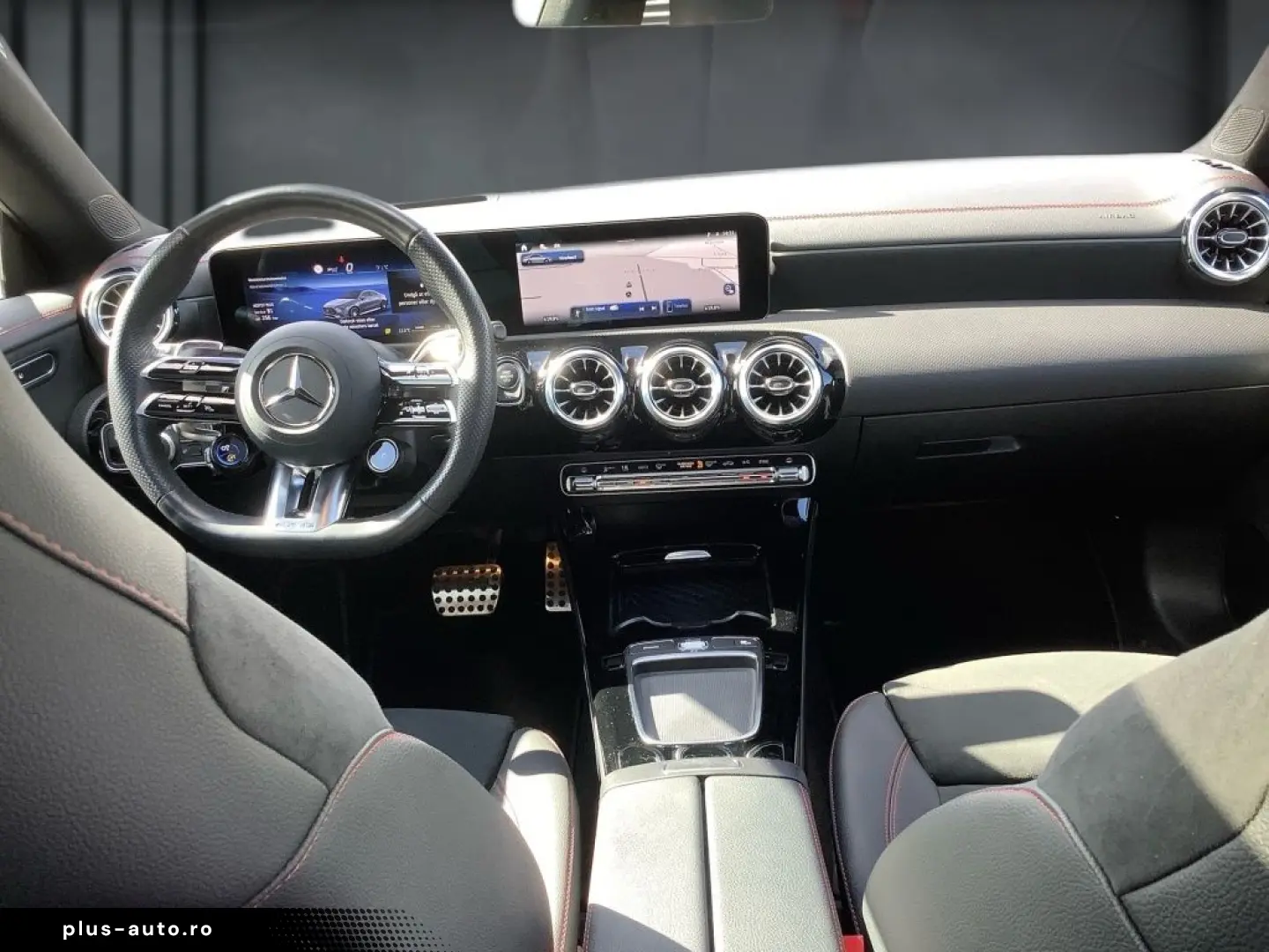 MERCEDES-BENZ CLA 35 AMG 4M Coupé PANO HuD NIGHT DISTR 360