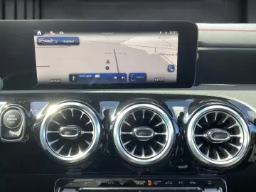 MERCEDES-BENZ CLA 35 AMG 4M Coupé PANO HuD NIGHT DISTR 360