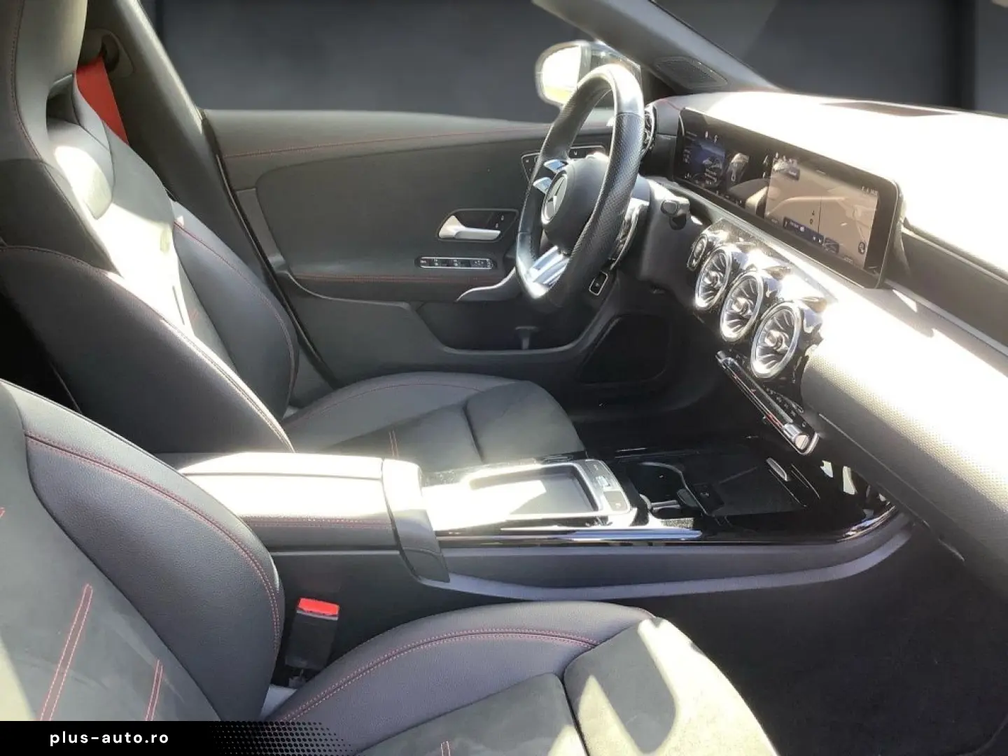 MERCEDES-BENZ CLA 35 AMG 4M Coupé PANO HuD NIGHT DISTR 360