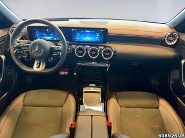 MERCEDES-BENZ CLA 35 AMG 4M Coupé  Pano HUD Memory Distronic