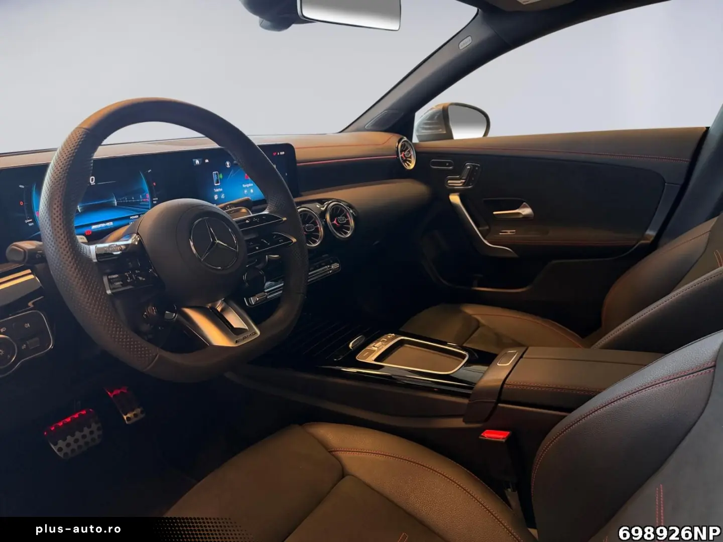 MERCEDES-BENZ CLA 35 AMG 4M Coupé  Pano HUD Memory Distronic