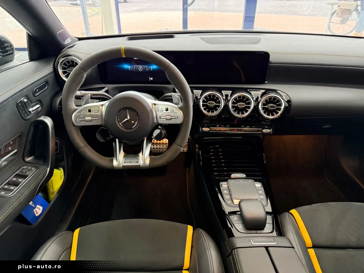 MERCEDES-BENZ CLA 45 S AMG 4Matic  Performance Voll