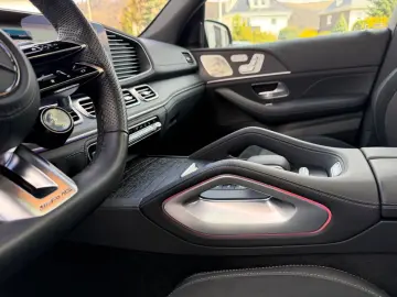 MERCEDES-BENZ GLE 53 AMG 4Matic Night Performance HUD
