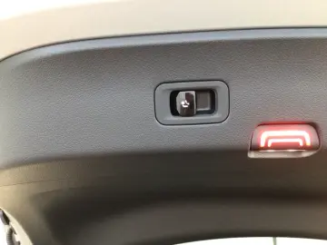 MERCEDES-BENZ GLC 220 d 4M Coupé EDITION-AMG PANO 360