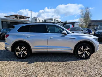 Volkswagen Touareg   3.0 V6 286 CP   360 grade   Perne TVA D