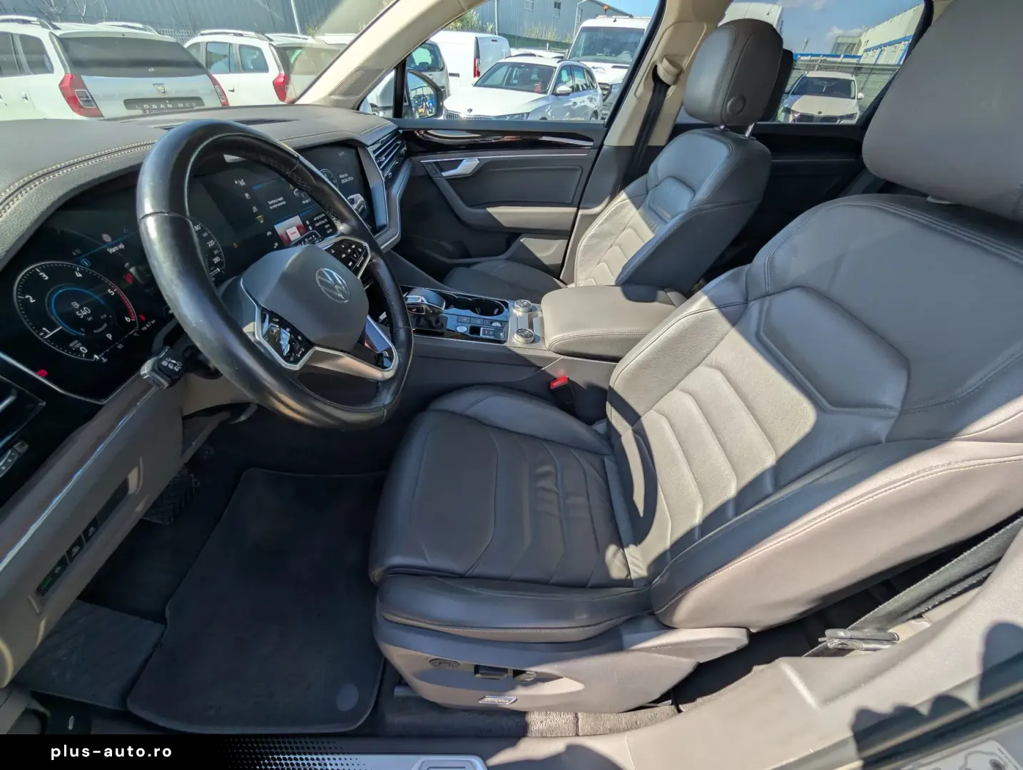 Volkswagen Touareg   3.0 V6 286 CP   360 grade   Perne TVA D