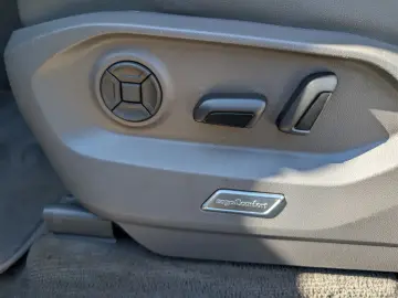 Volkswagen Touareg   3.0 V6 286 CP   360 grade   Perne TVA D