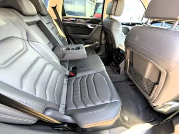 Volkswagen Touareg   3.0 V6 286 CP   360 grade   Perne TVA D