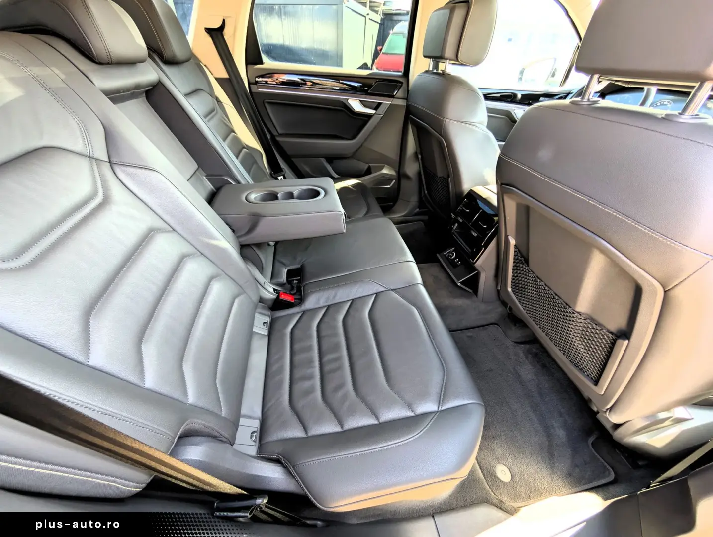 Volkswagen Touareg   3.0 V6 286 CP   360 grade   Perne TVA D