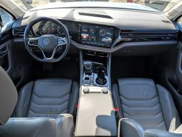 Volkswagen Touareg   3.0 V6 286 CP   360 grade   Perne TVA D