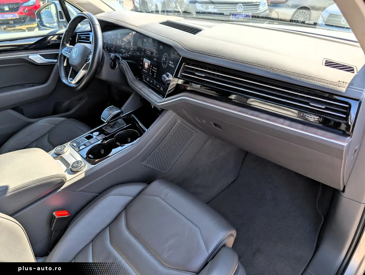 Volkswagen Touareg   3.0 V6 286 CP   360 grade   Perne TVA D