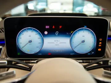 Mercedes-Benz S 580 V8 Maybach 4M