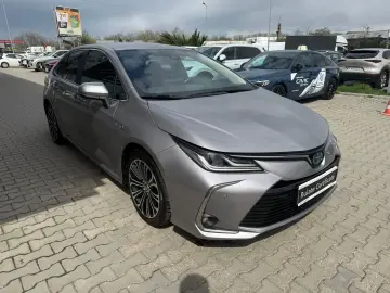 Toyota Corolla Sedan 1.8 HSD Exclusive