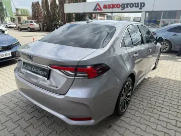 Toyota Corolla Sedan 1.8 HSD Exclusive