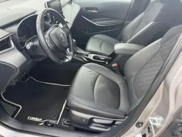 Toyota Corolla Sedan 1.8 HSD Exclusive